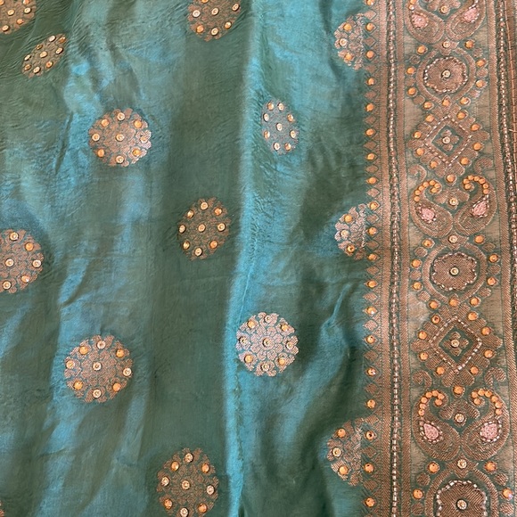 Indian suit - Picture 9 of 12